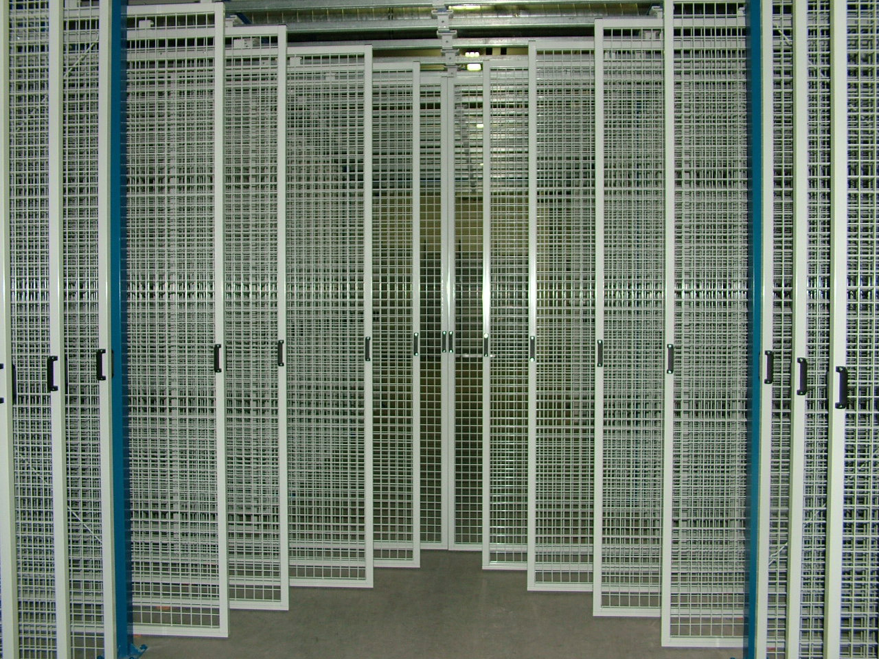 keptarolo-allvany kepek-tarolasa-002